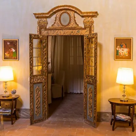 Palazzo Neri Trevi