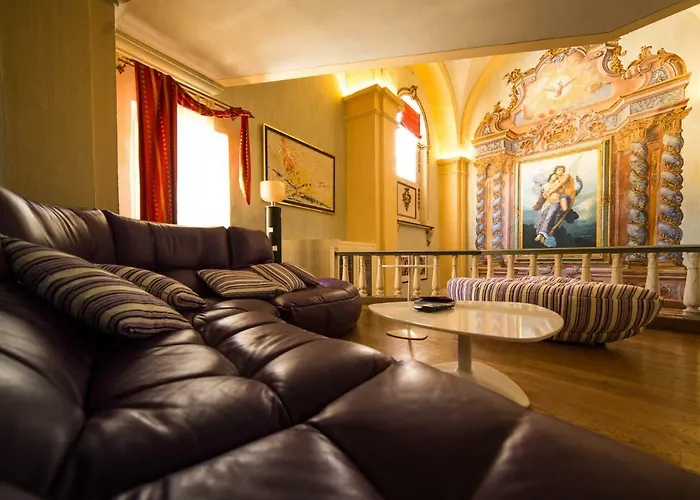 Villa Palazzo Neri Trevi